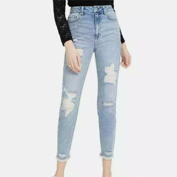 Tinseltown Junior 7 Light Wash Distressed Denim Frayed Hem High Rise Mom Jeans - Picture 1 of 12
